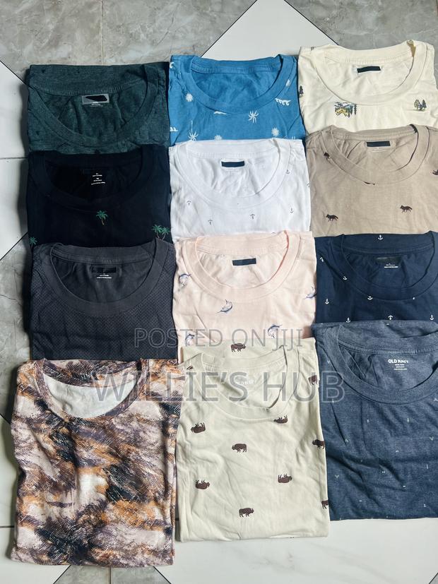 Uk Old Navy T Shirts · Photo 4