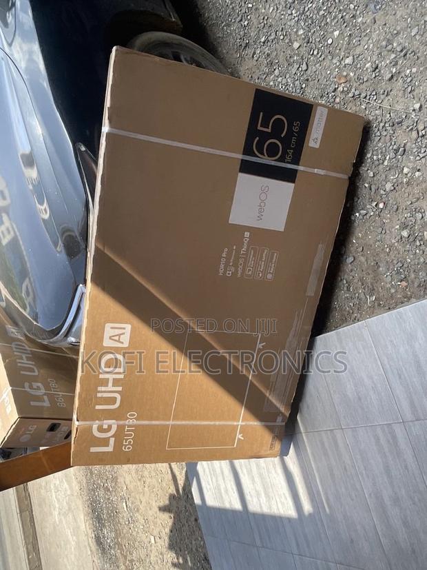 Lg 65ut30 Cosmicframe Ultra-Thin Tv · Photo 1
