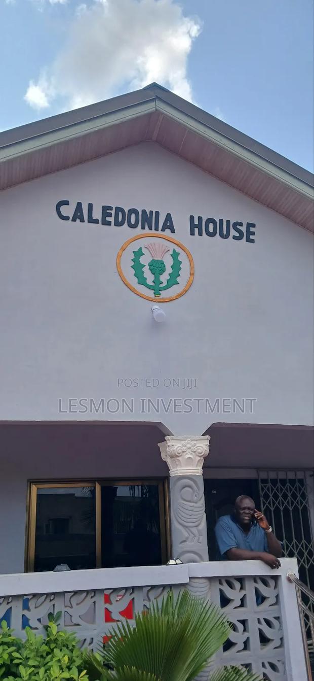 Furnished 3bdrm House in Amasaman for sale · Photo 2