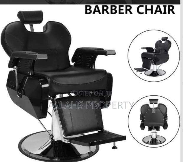 Executive Barbering Chair · Photo 1