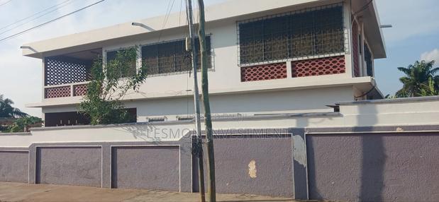 14 Bedrooms Commercial Property for Rent at Accra New Town · Photo 2