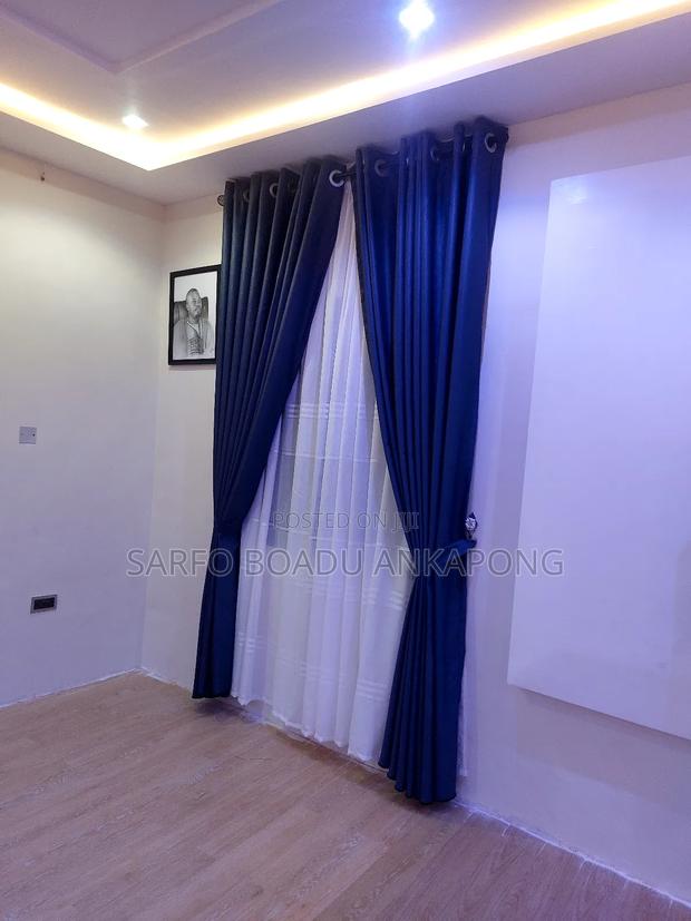 Loyalty Curtains · Photo 2