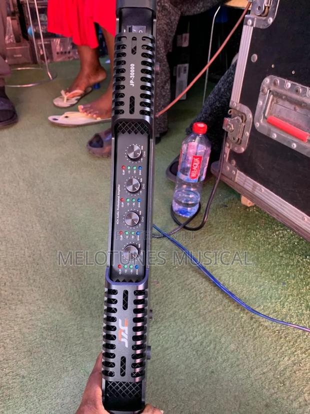 Jac Jp-30000 Audio Power Amplifier (4channel) · Photo 1
