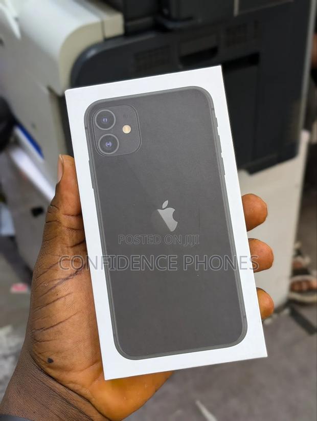 Apple iPhone 11 128 GB Black · Photo 2