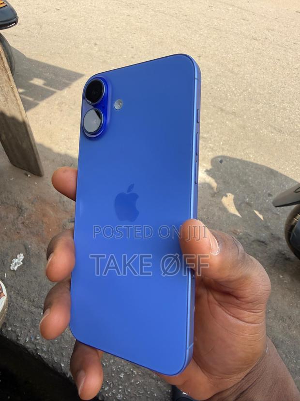 Apple iPhone 16 Plus 256 GB Blue · Photo 1