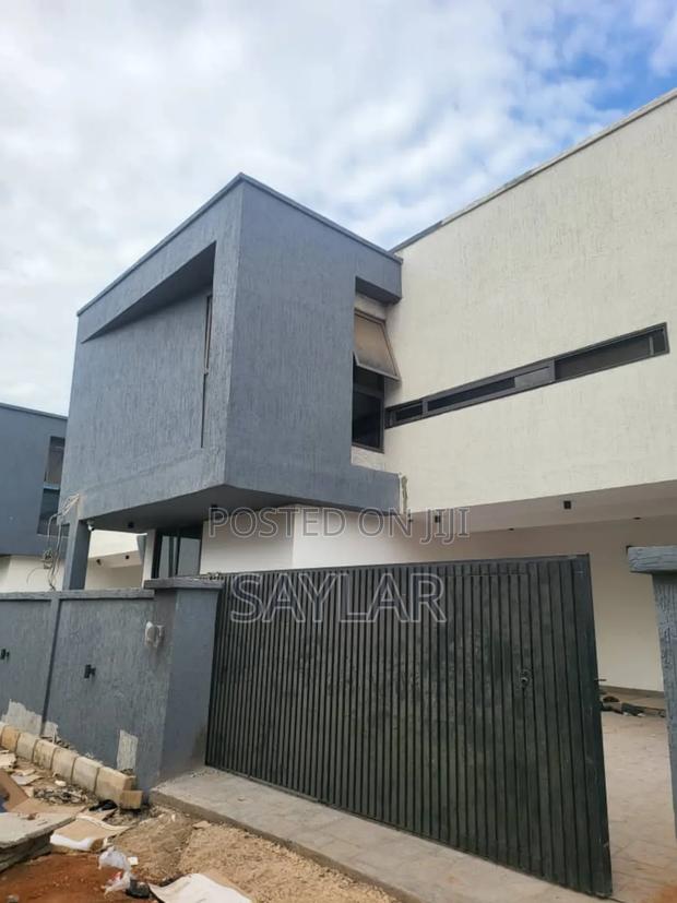 Furnished 4bdrm Duplex in Enjoy Estates, Tema Metropolitan for sale · Photo 2