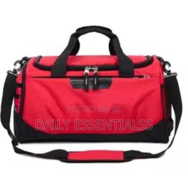 Unisex Fitness Gym Bag – Lightweight Spacious · Photo 2