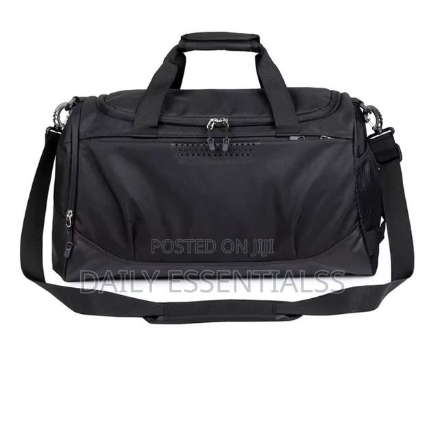 Travel Gym Sports Bag – Waterproof, Multi-Pocket · Photo 1