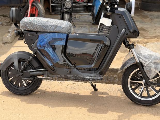 New Motorcycle 2024 Black · Photo 3