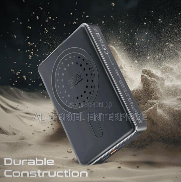 Promate Blade-10 Power Bank · Photo 2
