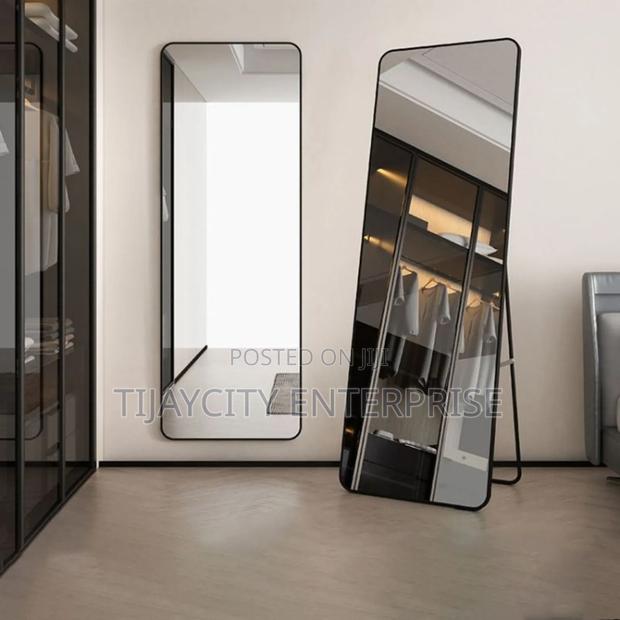 Full Length Mirror · Photo 2