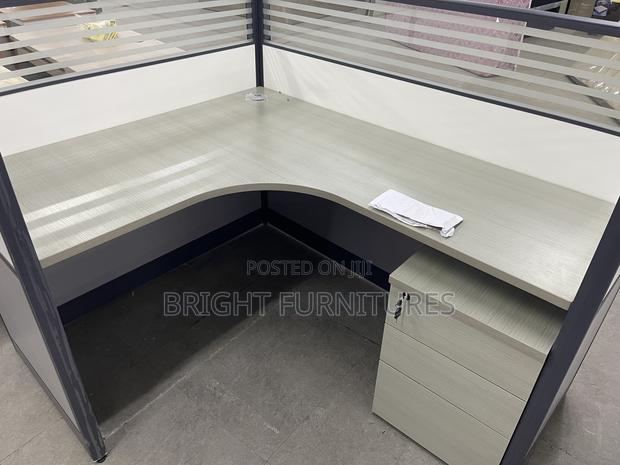 Works Station · Photo 3