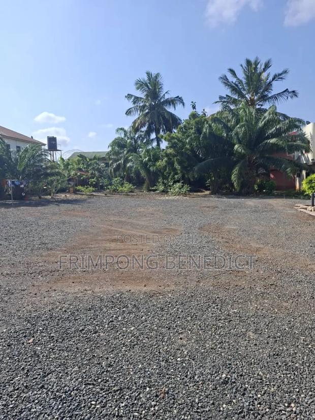 2plots of Land at North Legon,Kofi Annan Avenue for Sale · Photo 1