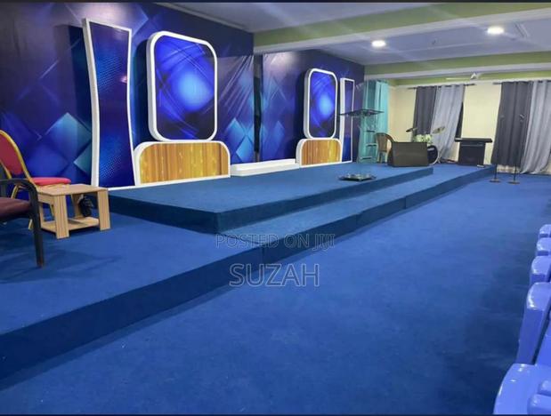 Large Size Woolen Carpet · Photo 1