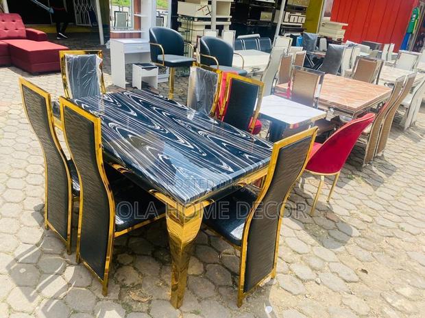 Marble Dining Set · Photo 1