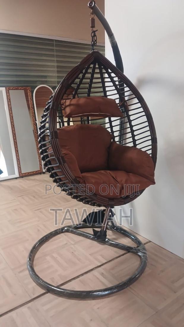 Outdoor Hanging Swing Chair · Photo 1