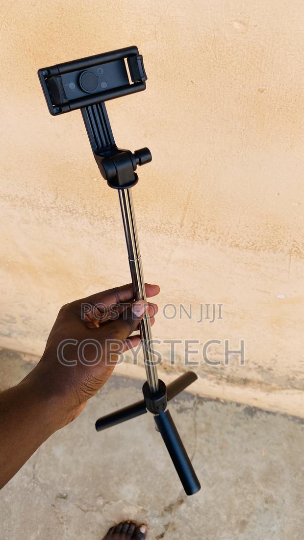3-in-1 Bluetooth Selfie Stick Tripod With Remote - Black/Blue · Photo 2