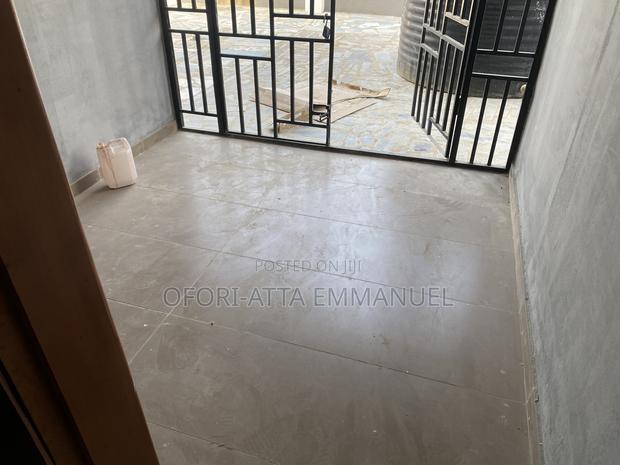 1bdrm Room & Parlour in Pokuasi Fise, Pokuase for rent · Photo 4