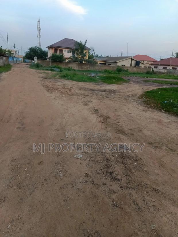 Land for Sale · Photo 2