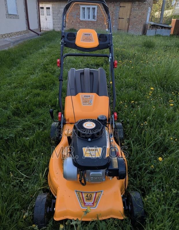 4 Horsepower 4-Stroke Hand Push Gasoline Lawn Mower - Glm141181 · Photo 1
