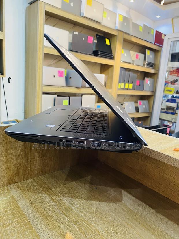 Laptop HP ZBook 17 G3 16GB Intel Core I5 SSD 512GB · Photo 2
