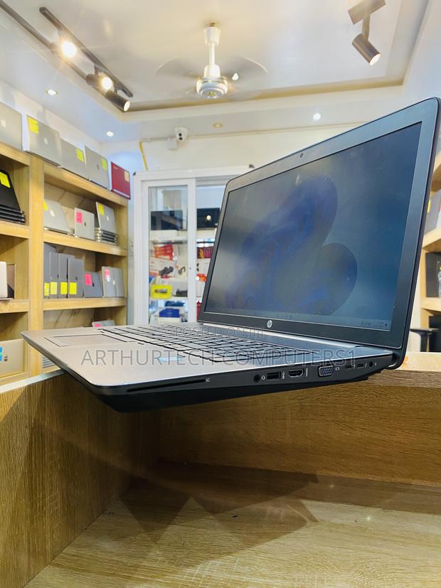 Laptop HP ZBook 17 G3 16GB Intel Core I5 SSD 512GB · Photo 3