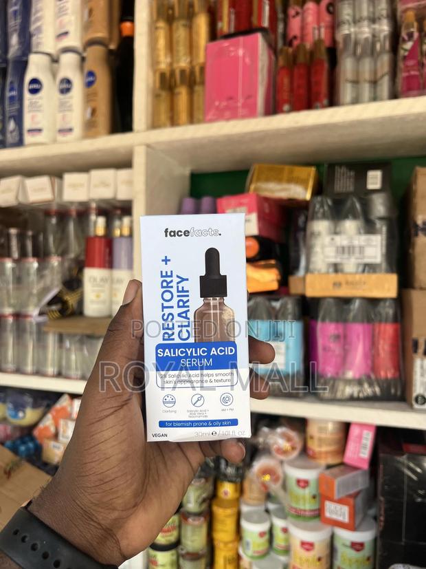 Face Facts Serum · Photo 8