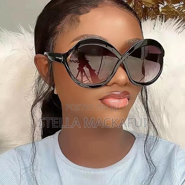 Classy Sunglasses for Ladies · Photo 1