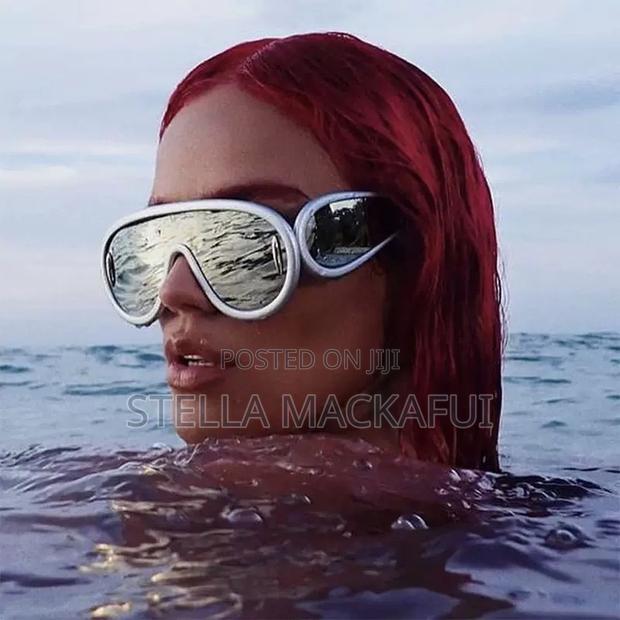 Classy Sunglasses for Ladies · Photo 3