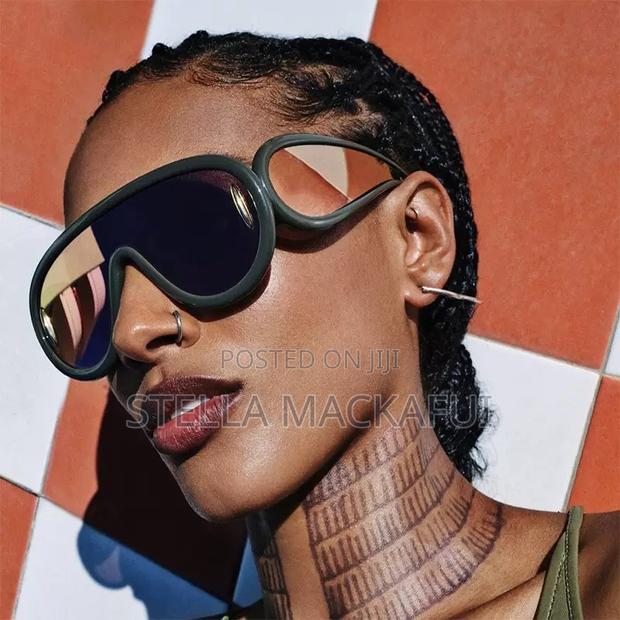 Classy Sunglasses for Ladies · Photo 4