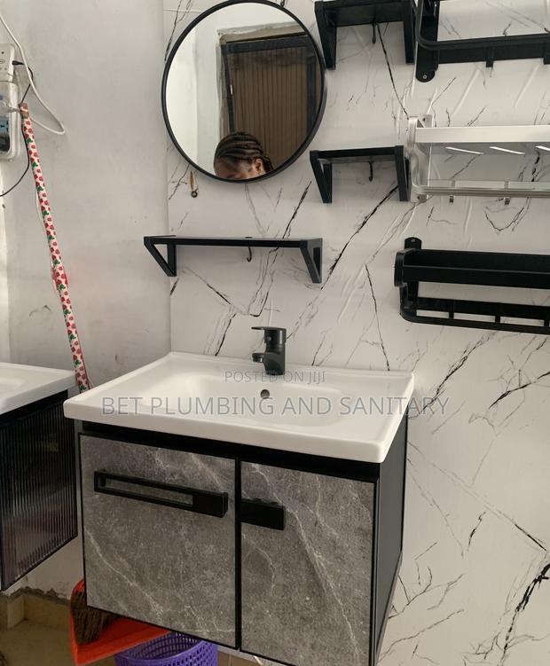 Imported Cabinet Basin With Mirror_wash Hand Cabinet Basin and Mirror · Photo 1