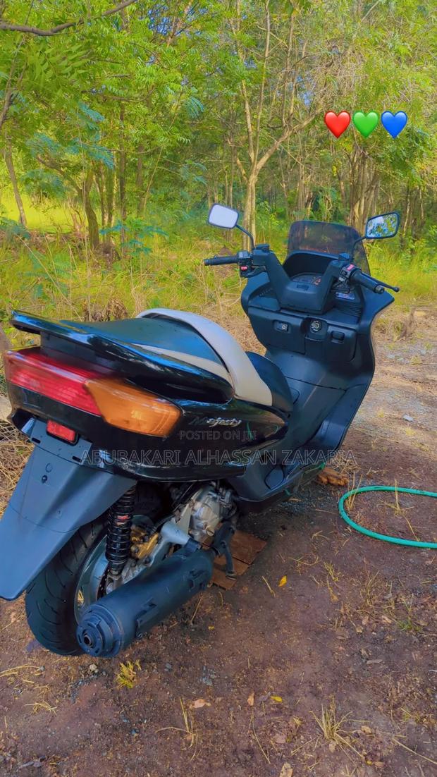 Yamaha Majesty 2020 Black · Photo 3