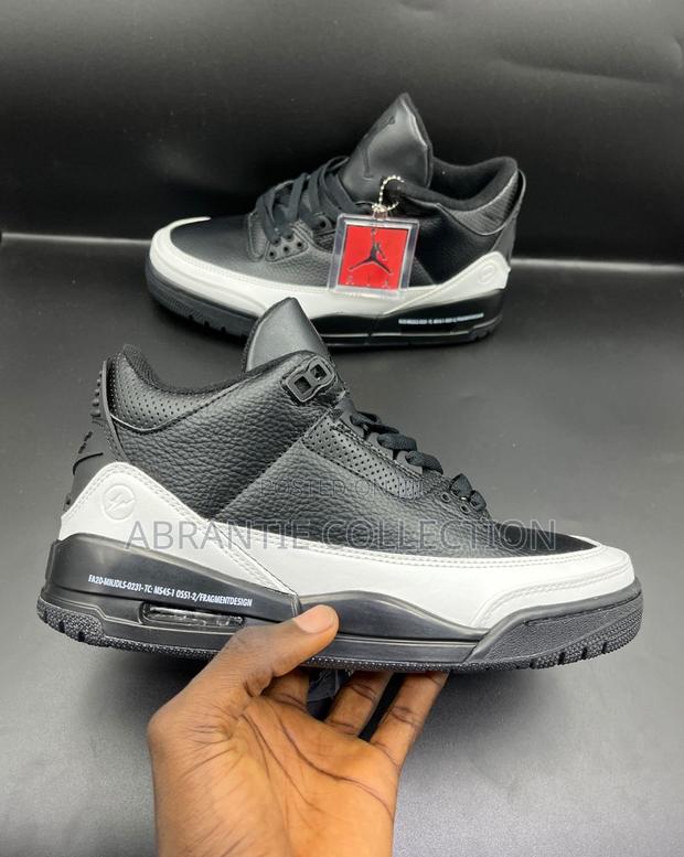 Air Jordan Retro 3 Fragment Black/White · Photo 1