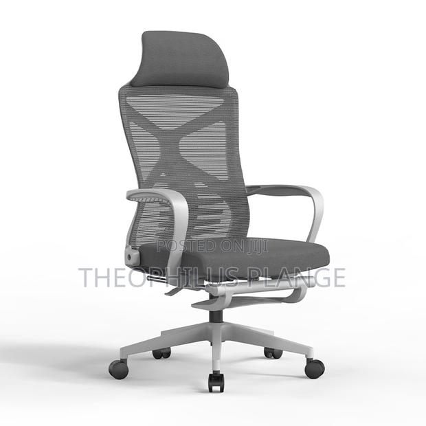 Ergonomic Swivel Chair/ Sleeping Chair · Photo 2