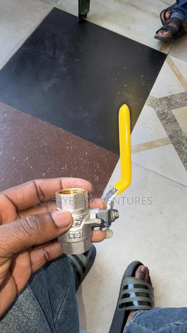 1/2 Gas Valve · Photo 2