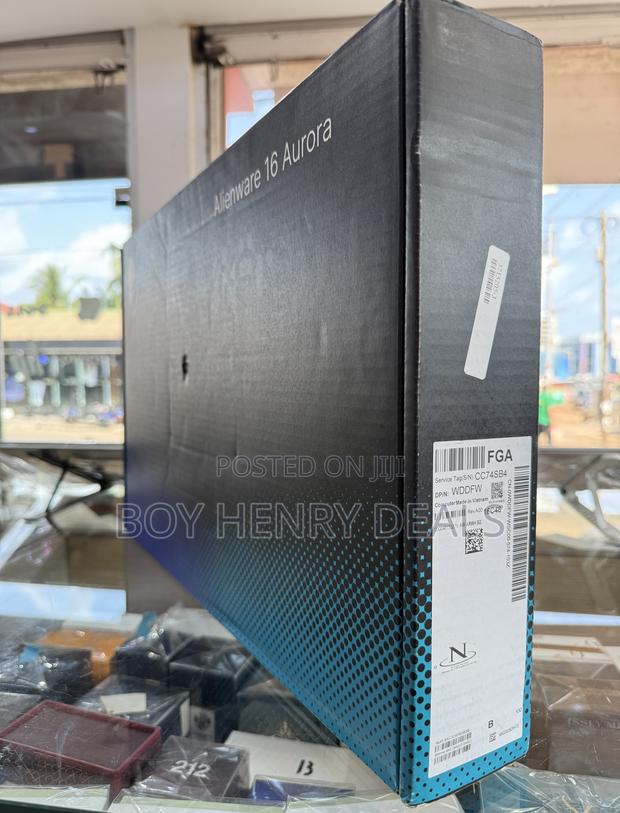 New Laptop Dell Alienware 16 Aurora 16GB Intel Core 7 SSD 1T · Photo 3