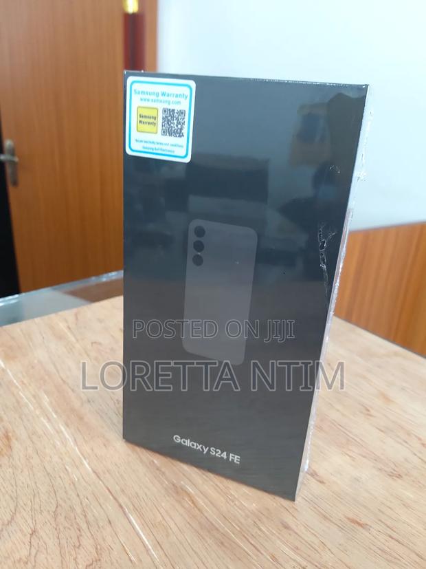 New Samsung Galaxy S24 FE 256 GB Black · Photo 3