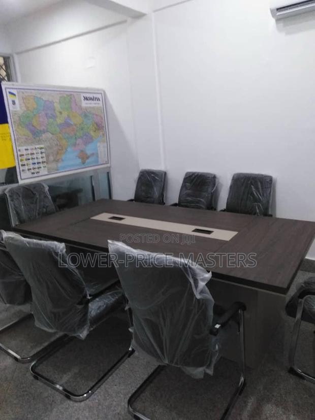 Conference Table · Photo 1