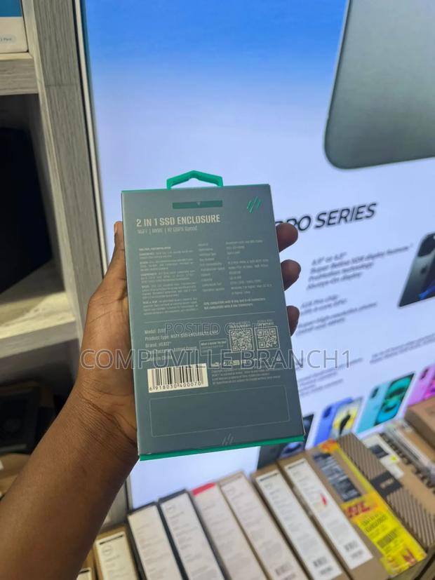 Heatz 2 in 1 SSD Enclosure · Photo 2