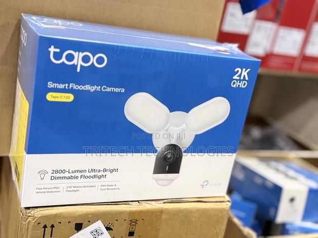 Tp-Link 3mp Wi-Fi Tapo C720 Smart Floodlight Camera · Photo 2