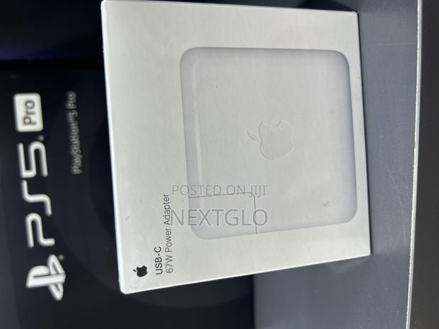 Macbook Charger · Photo 2