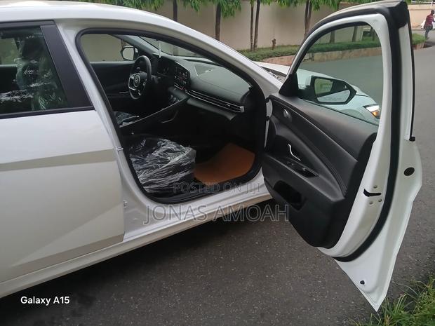 Hyundai Elantra SE IVT 2025 White · Photo 7