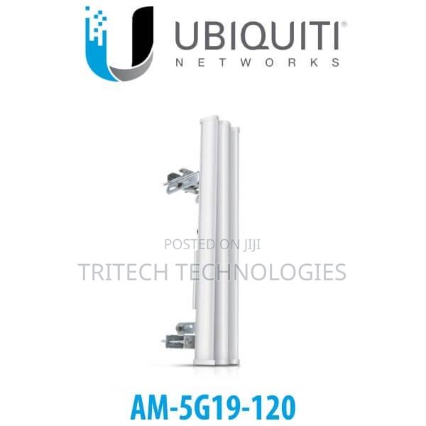 Ubiquity Am-5g19-120 Airmax Sector Antenna · Photo 1