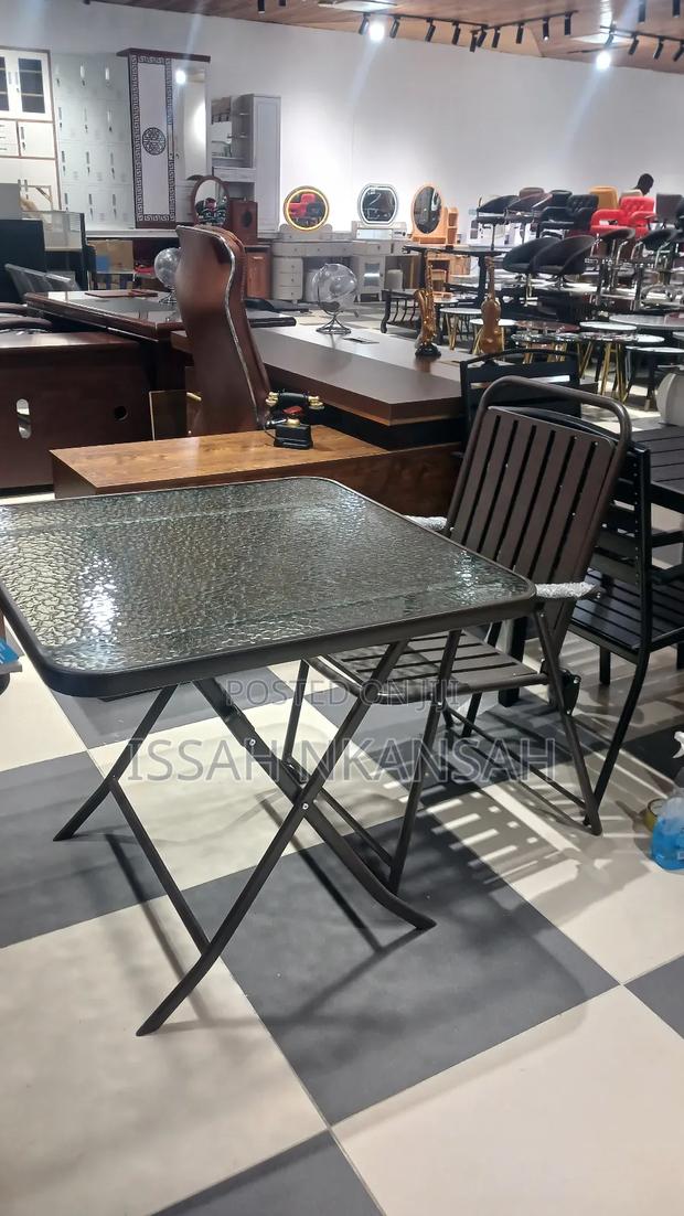 Glass Table and Chair · Photo 2