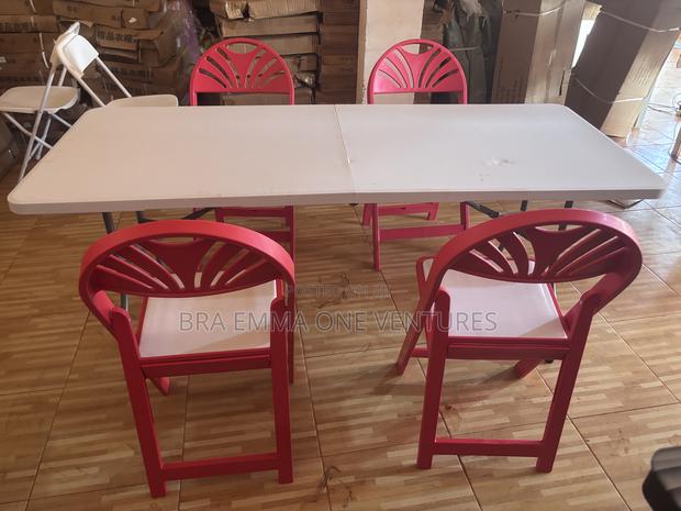 Folding Table And Folding Chairs (4set) · Photo 2