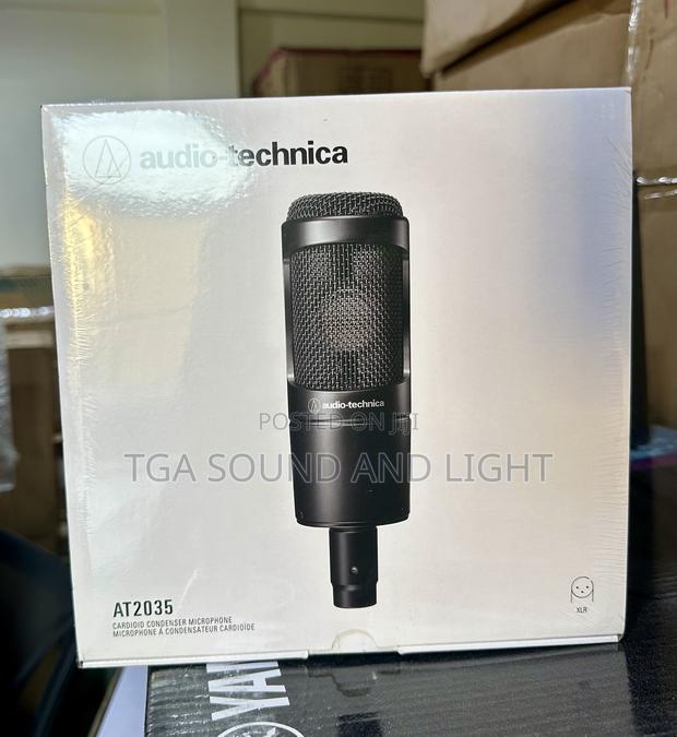 Audio Technica At2035 Large Diaphragm Condenser Microphone · Photo 1