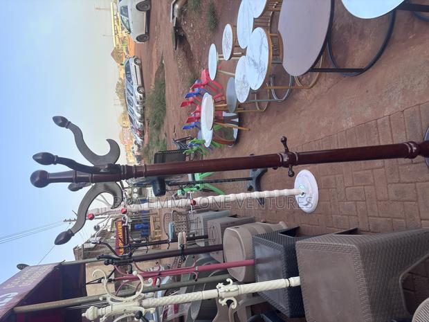 Wooden Coat/Bag Stand · Photo 1