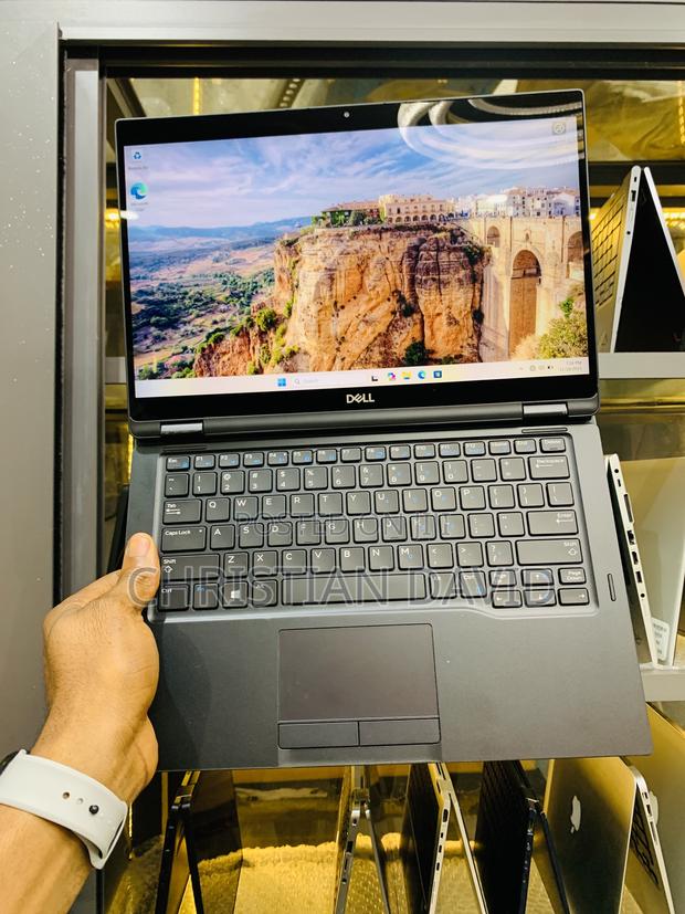 Laptop Dell Latitude 7389 8GB Intel Core i5 SSD 256GB · Photo 1