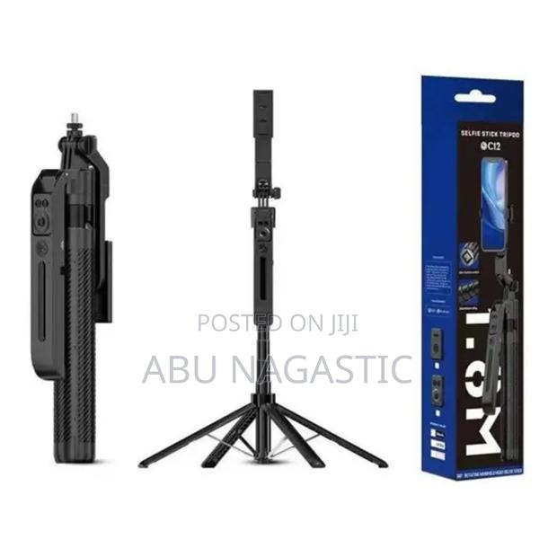 Selfie Sticks Tripod Stand · Photo 1