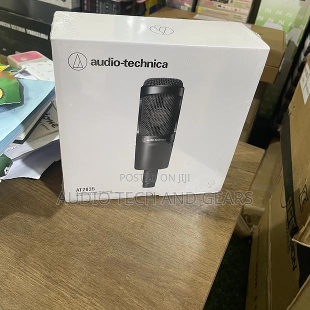 Audio- Technica At2035 Cardioid Condenser Microphone · Photo 1